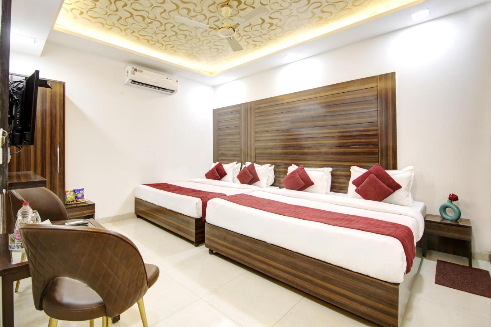Hotel Devrana Delhi Airport New Delhi Buitenkant foto
