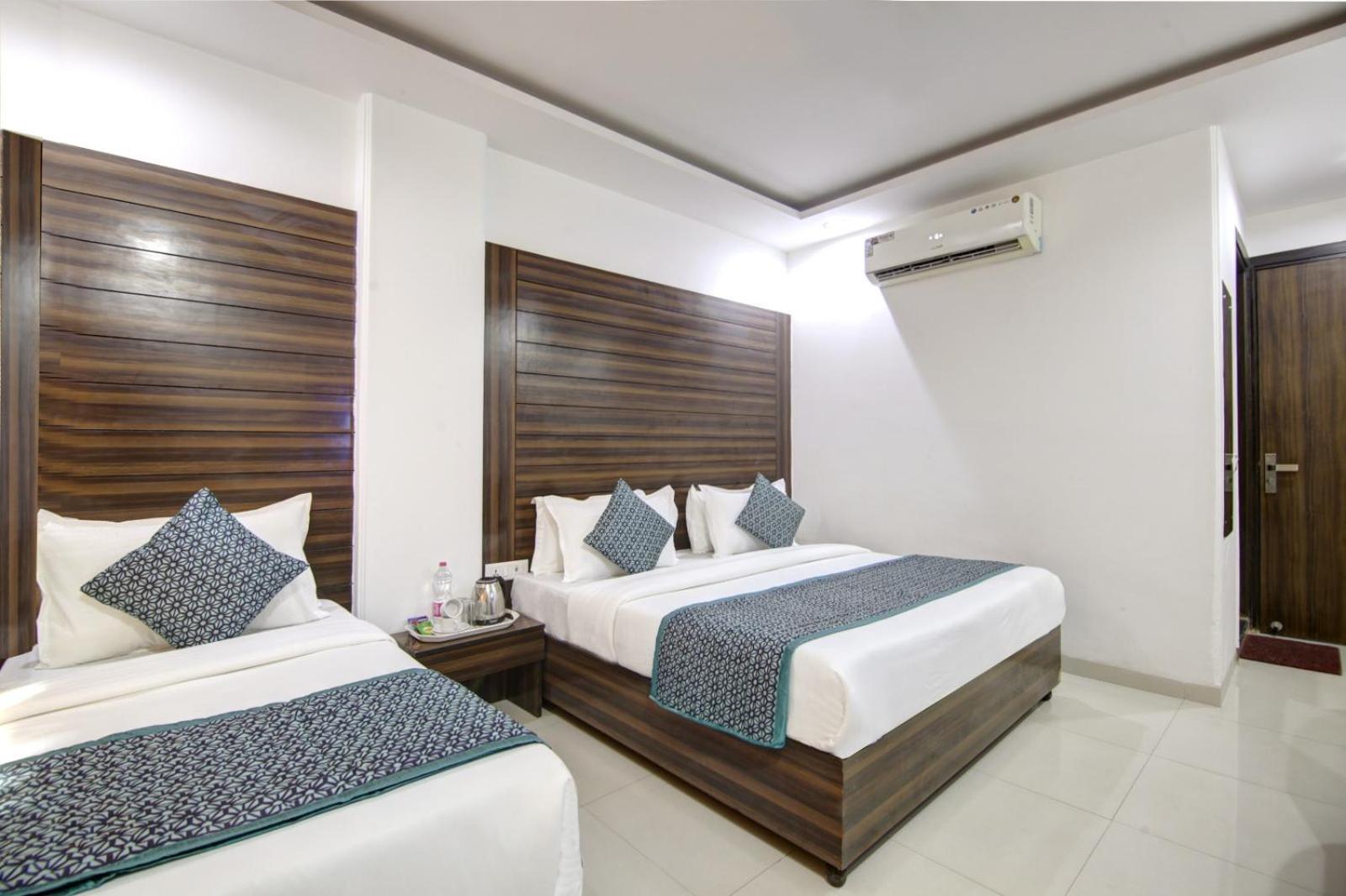 Hotel Devrana Delhi Airport New Delhi Buitenkant foto
