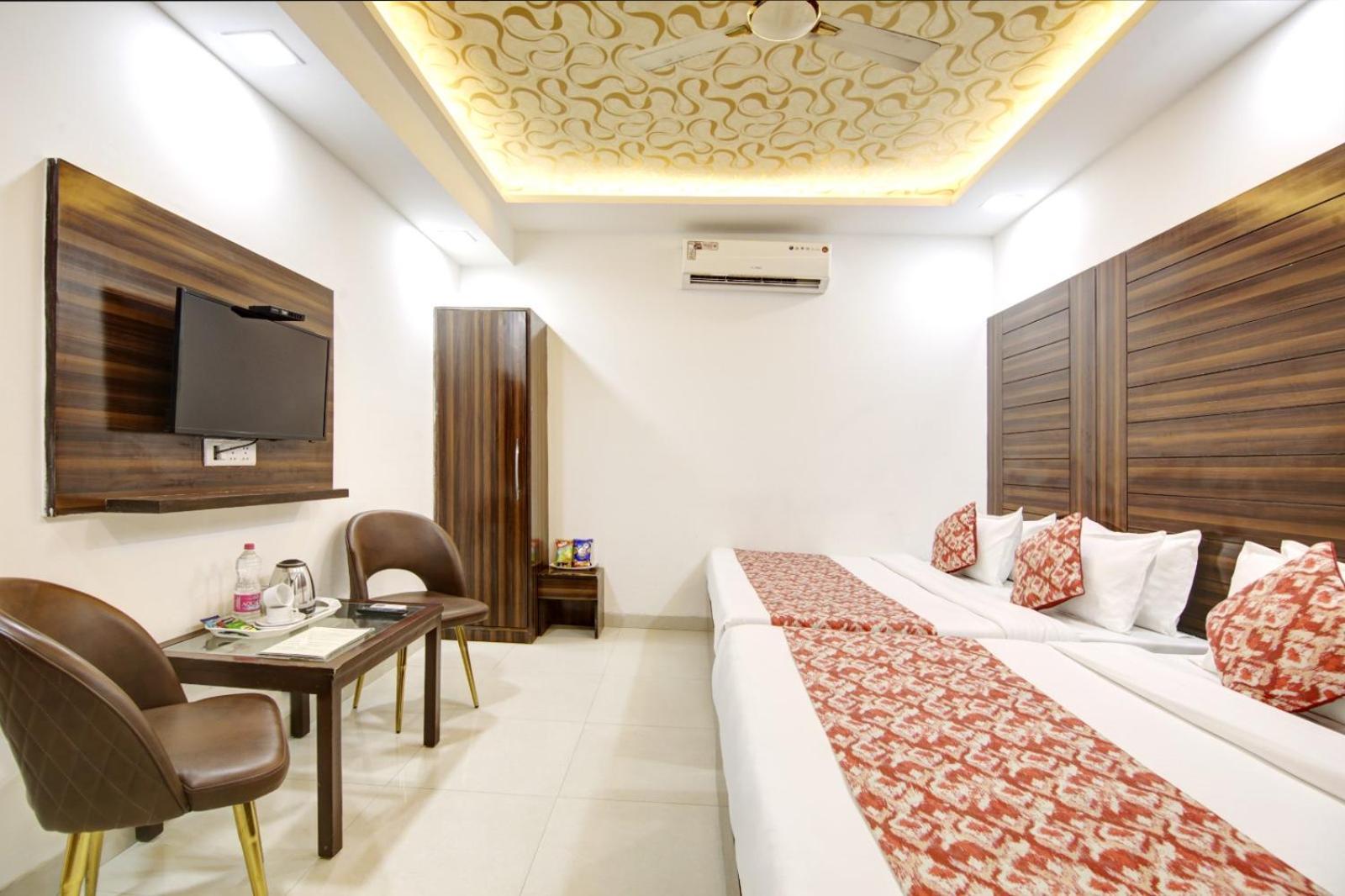 Hotel Devrana Delhi Airport New Delhi Buitenkant foto